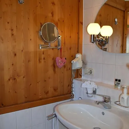 Sonnenbichl Am Rotfischbach Fischen im Allgaeu